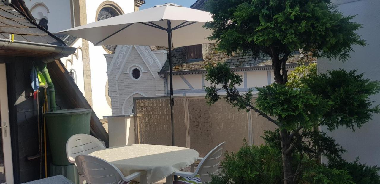 Penthouse Im Historischen Fachwerkhaus Mit Grosser Dachterrasse An Zentralster Lage Boppard Exterior photo